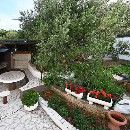 Apartment Mihovilovic Slatine Exterior photo