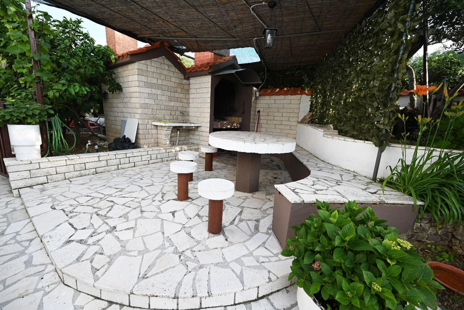 Apartment Mihovilovic Slatine Exterior photo