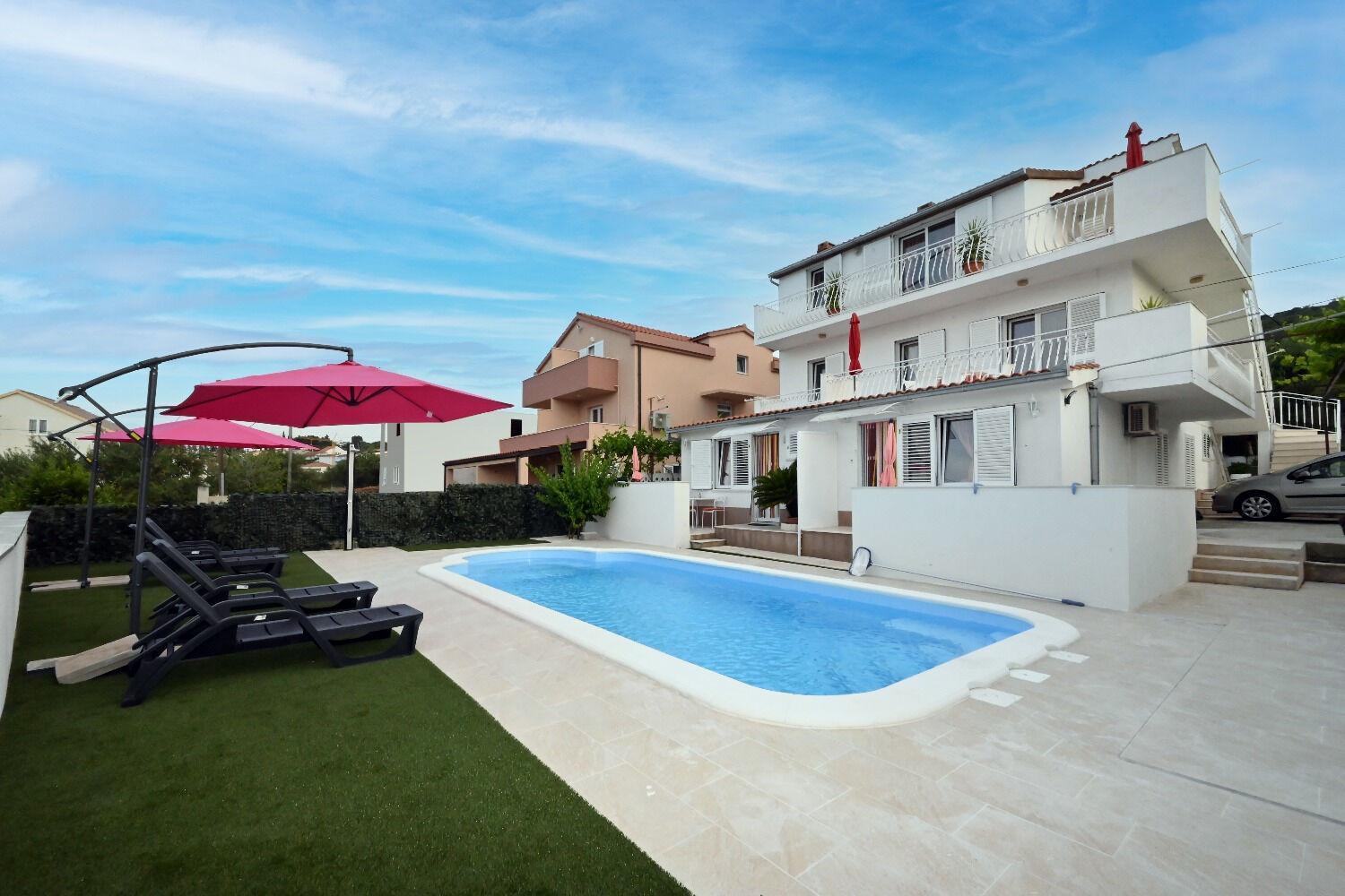 Apartment Mihovilovic Slatine Exterior photo