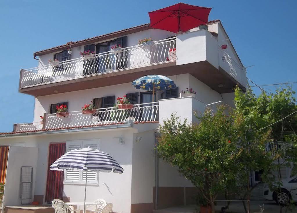 Apartment Mihovilovic Slatine Exterior photo